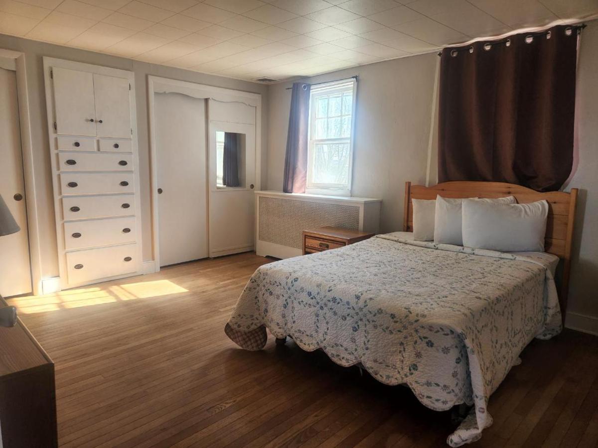 Spruce Lane Lodge And Cottages Smoketown  Экстерьер фото