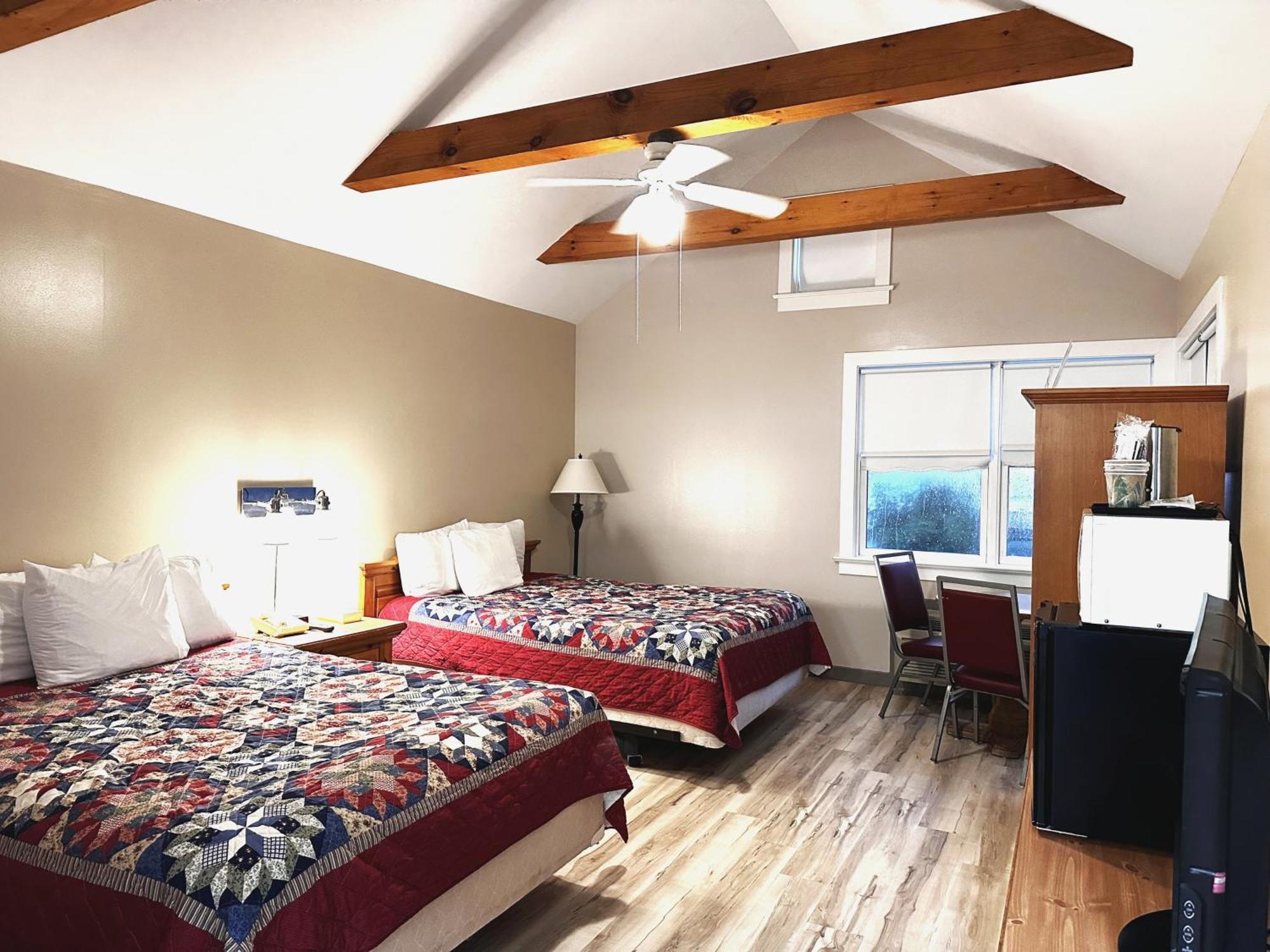 Spruce Lane Lodge And Cottages Smoketown  Экстерьер фото
