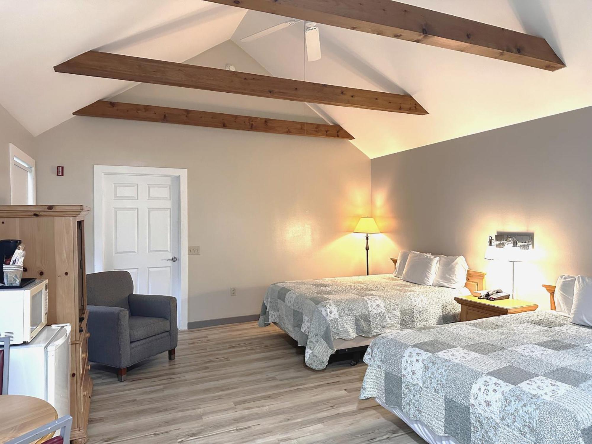 Spruce Lane Lodge And Cottages Smoketown  Экстерьер фото