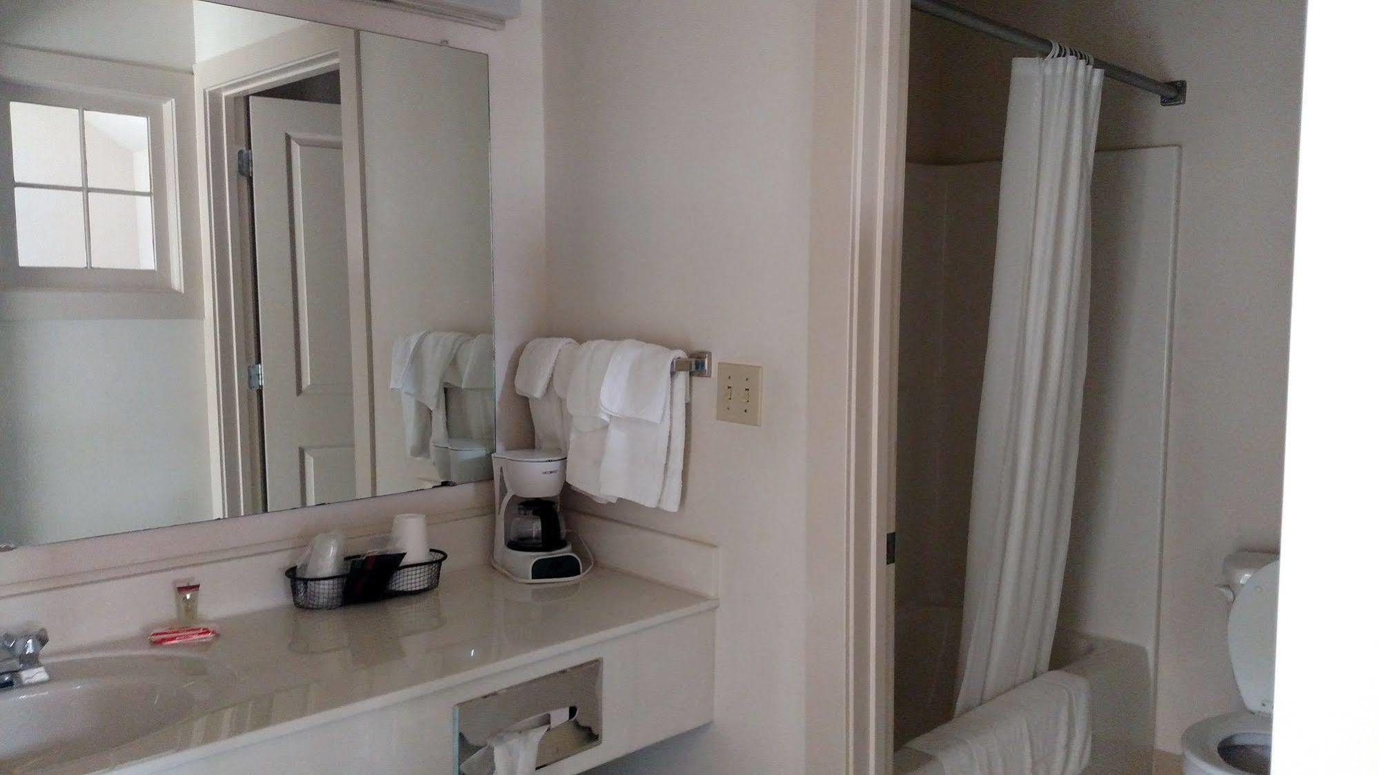 Spruce Lane Lodge And Cottages Smoketown  Экстерьер фото