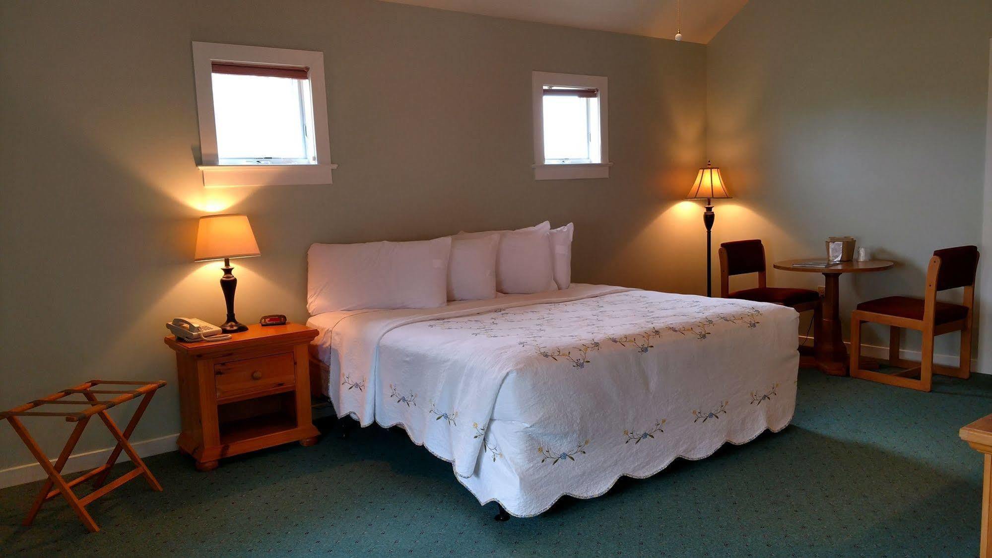 Spruce Lane Lodge And Cottages Smoketown  Экстерьер фото