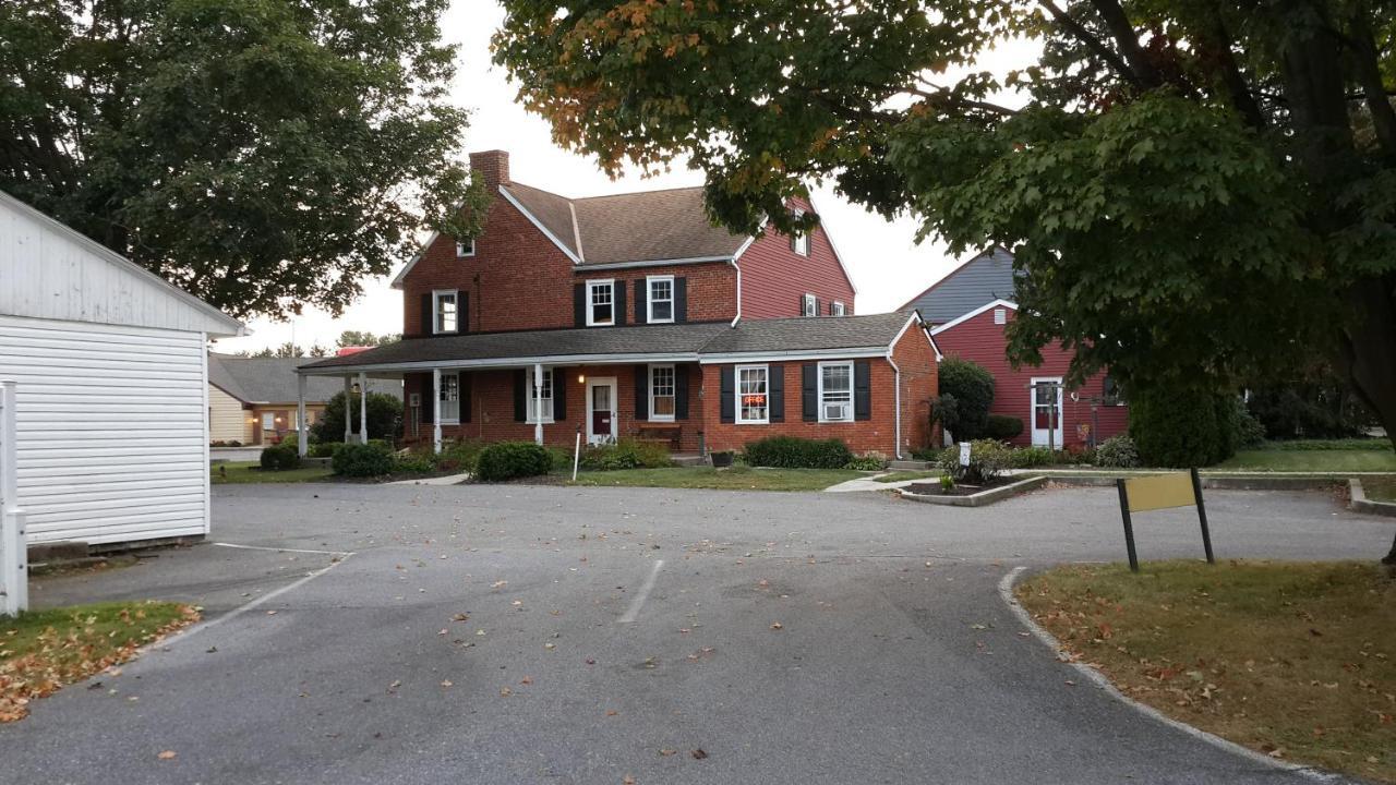 Spruce Lane Lodge And Cottages Smoketown  Экстерьер фото