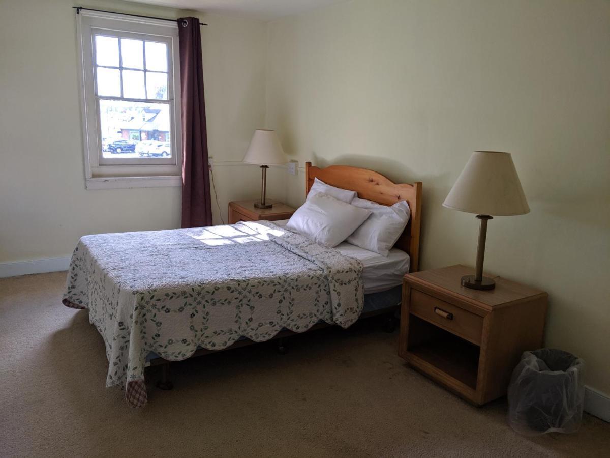 Spruce Lane Lodge And Cottages Smoketown  Экстерьер фото